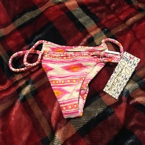 Frankie's Bikinis Oceanside Bottom